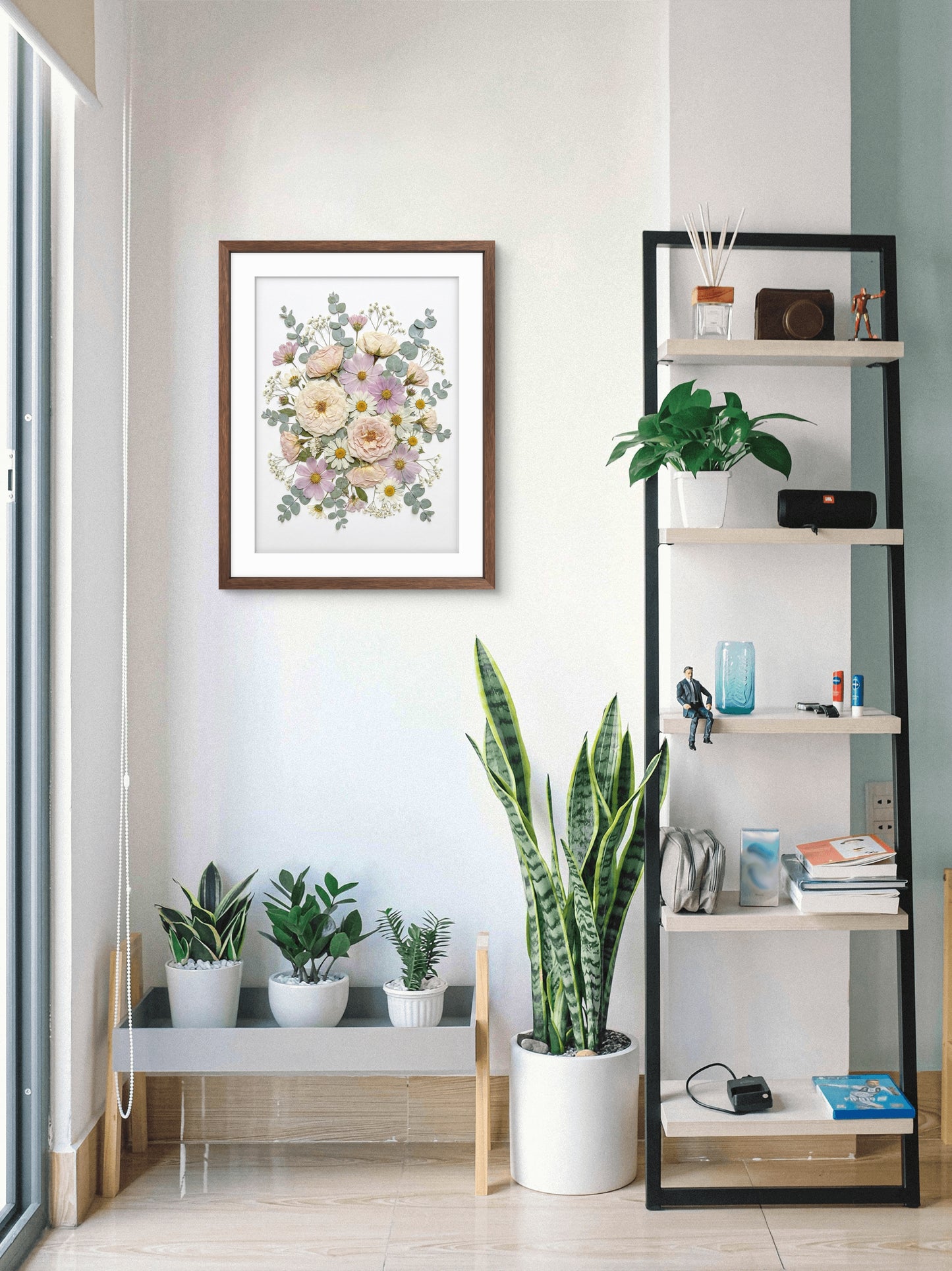 Serenity Wildflower Crest