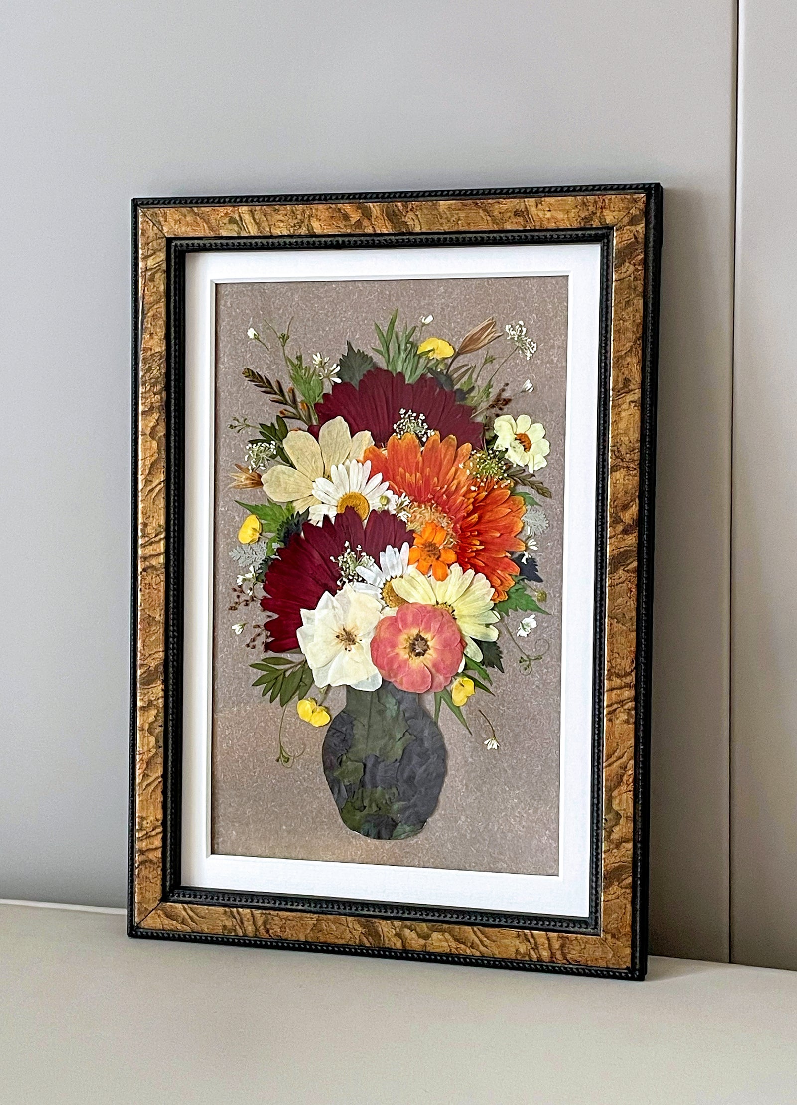 Cornice Vintage – Fiore in Vaso