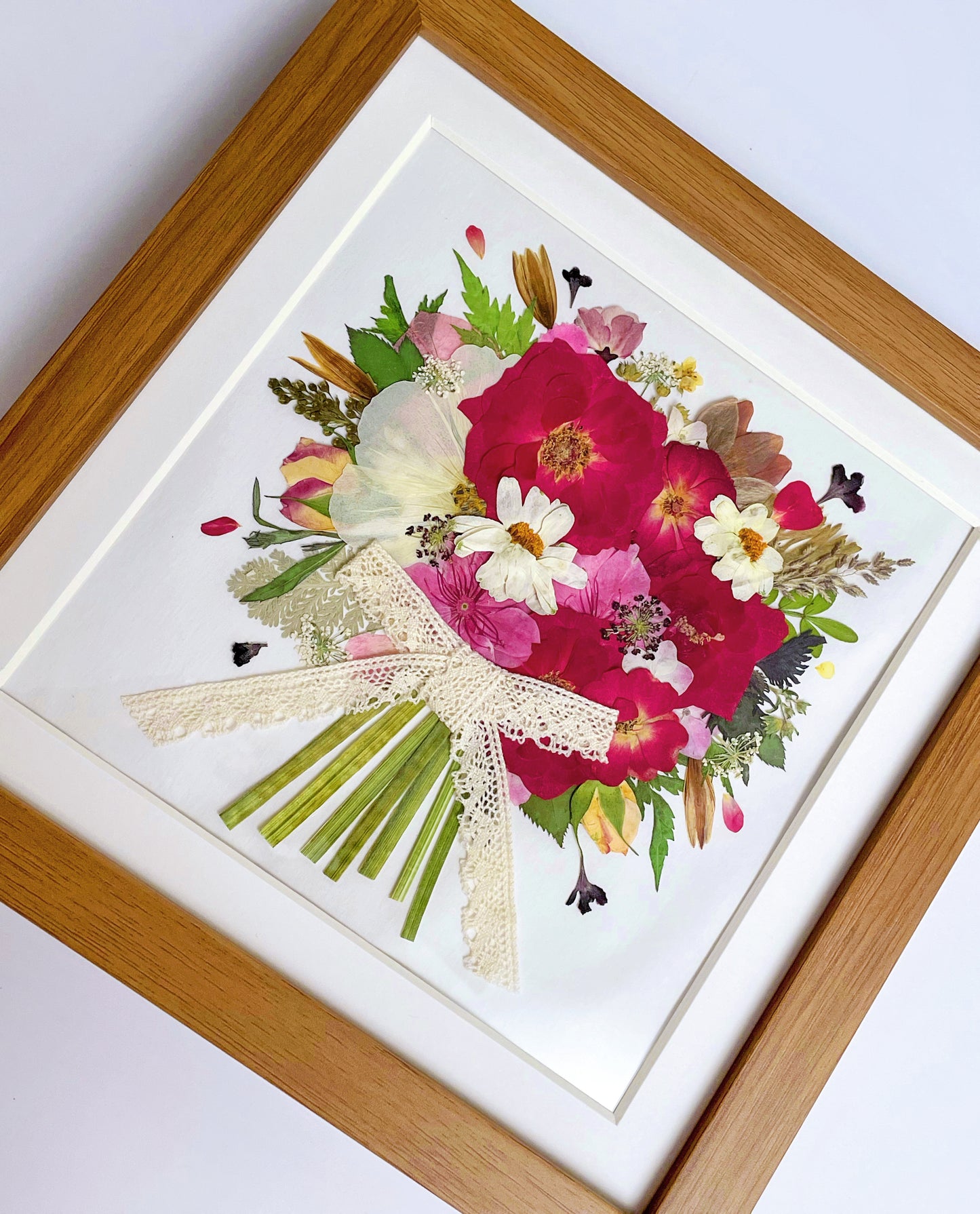 8 x 8 FLOWER BOUQUET - RED