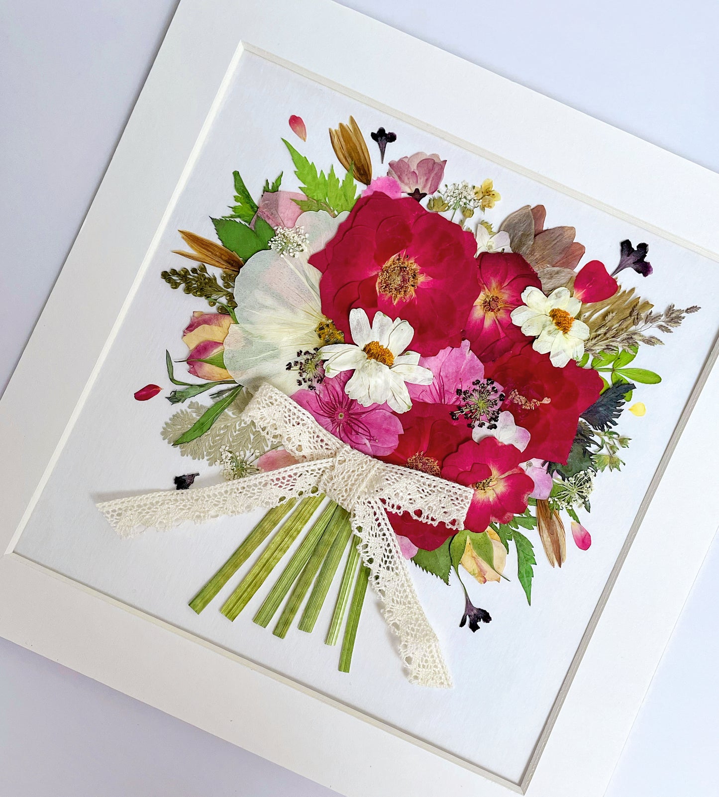 8 x 8 FLOWER BOUQUET - RED